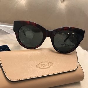 Tod’s sunglasses